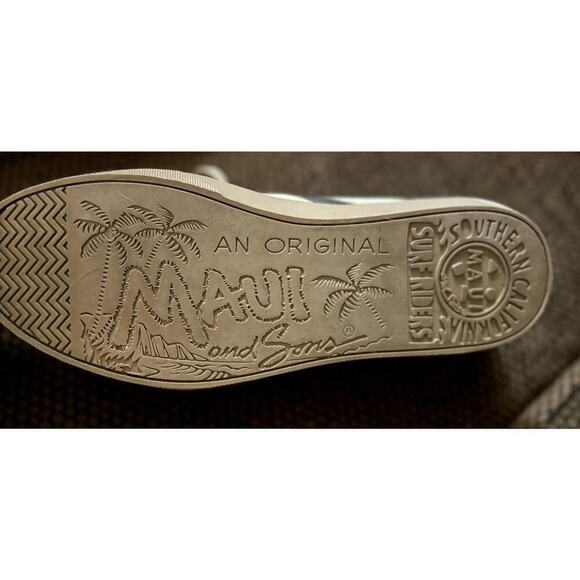 Surfer Shoes: MAUI and Sons SIZE: 8 - Picture 3 of 5